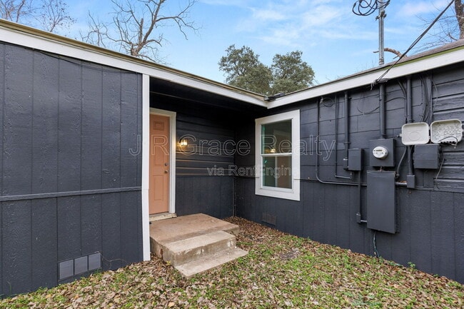 Photo - 3905 Hay Ave