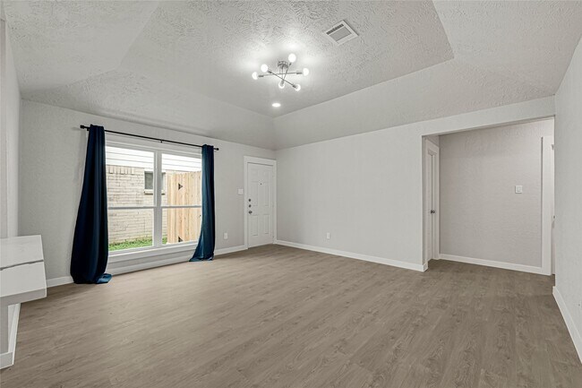 Photo - 15322 Bedford Glen Dr