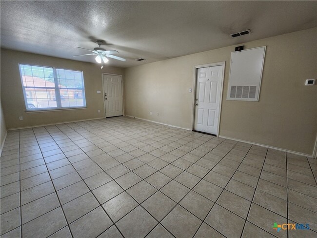 1146 Misty Acres Dr