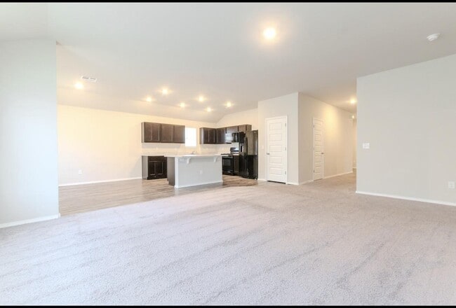 Photo - 755 Foxtail Dr