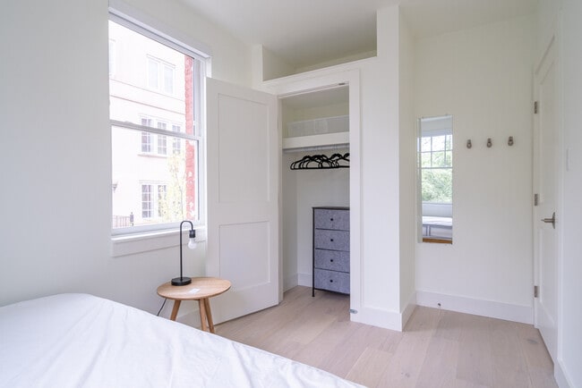 Flats on the Hill (Furnished Suites)