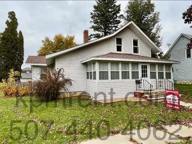 Building Photo - 621 Oak St