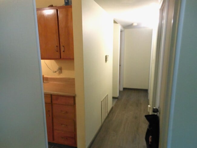 Photo - 2111 Maplehurst Ave