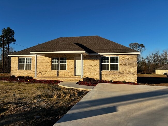 Building Photo - 3 Bed 2 Bath New Construction Home
