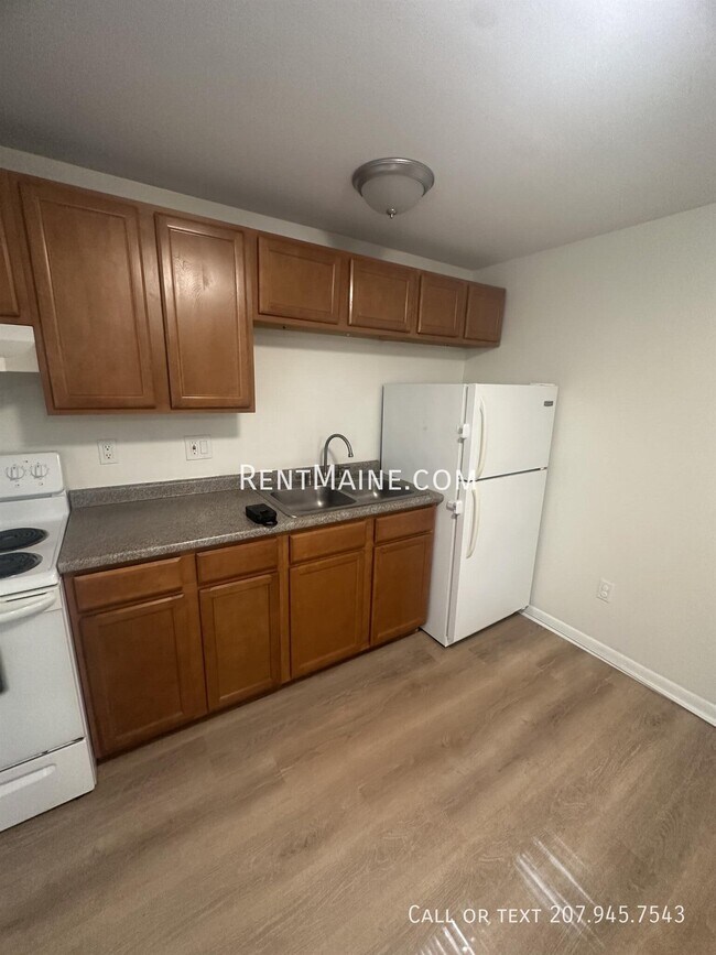176 Augusta Rd Unit 12