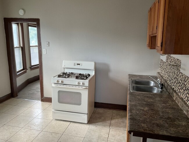 Building Photo - 3256-3258 N 17th St. Rental