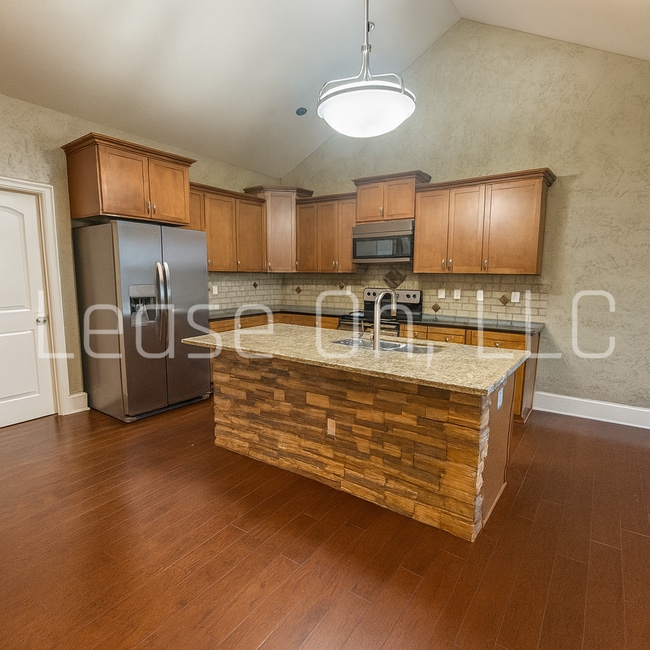 Photo - 7453/57 Summerside Unit 7453 Summerside