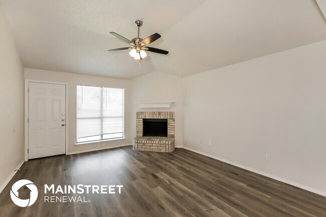 Photo - 10836 Deauville Cir N