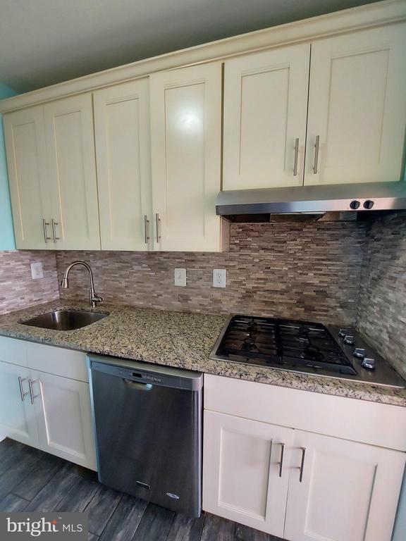 Photo - 10401 Grosvenor Pl Unit 1324