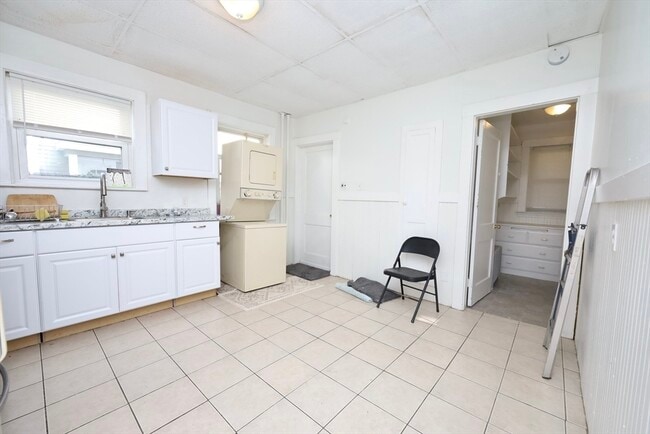 Photo - 63 Pinckney St Unit 1