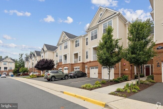 Building Photo - 23235 Milltown Knoll Square Rental