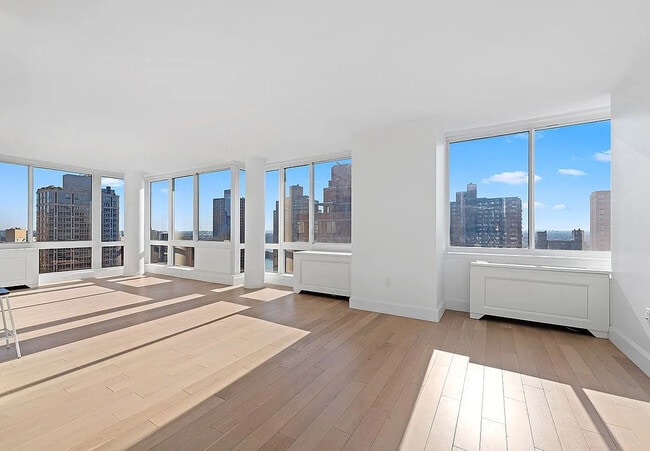 Building Photo - 389 E 89th St Unit 25C