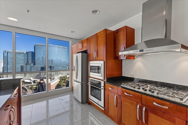 Building Photo - 4525 Dean Martin Dr Unit 2601