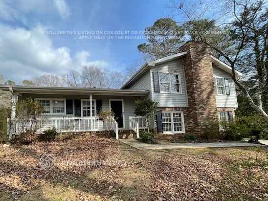 Building Photo - 5281 Shallow Wood Ln