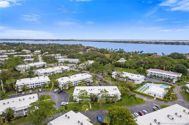 Photo - 2929 SE Ocean Blvd Unit 111-2