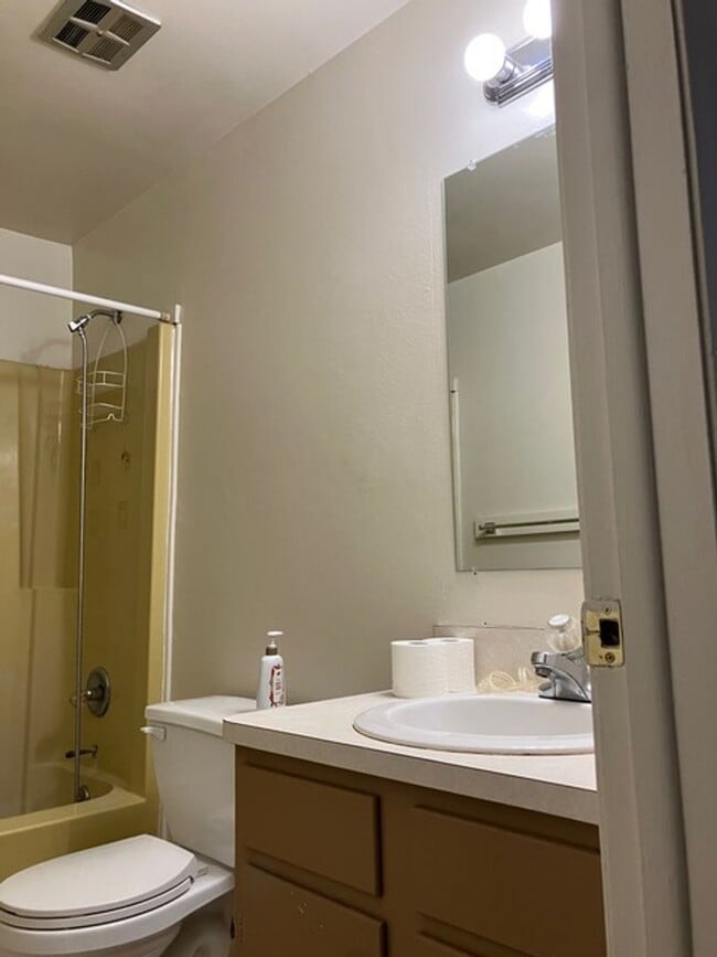 Photo - RANCH STYLE 2 BEDROOM DUPLEX FOR LEASE