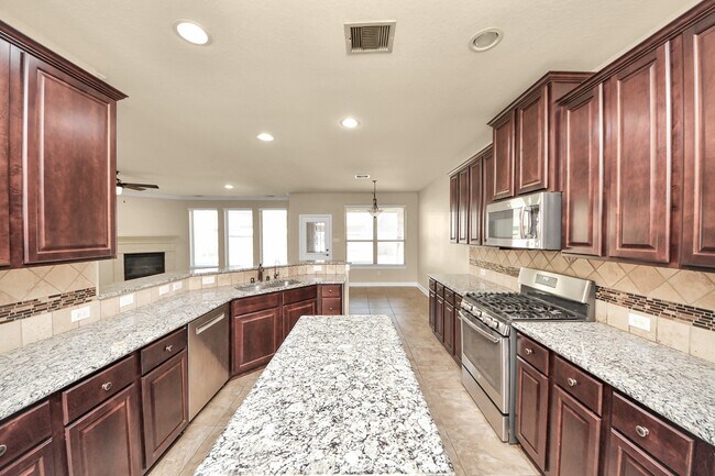 Photo - 19126 Gaslamp Point Ct