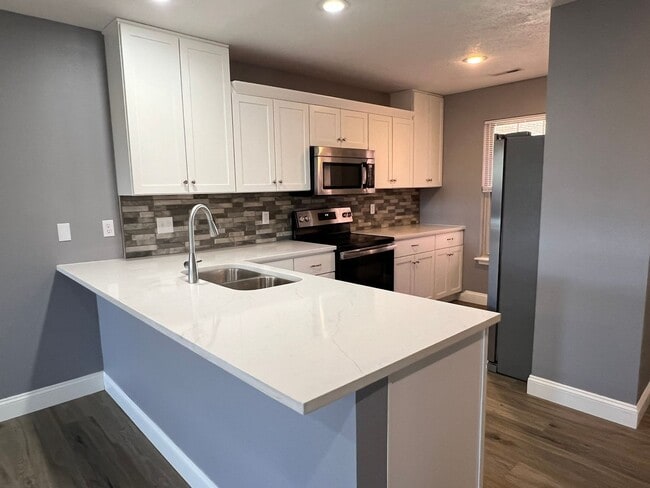 Photo - 2 Bed, 2 Bath Patio Home in Parkcrest