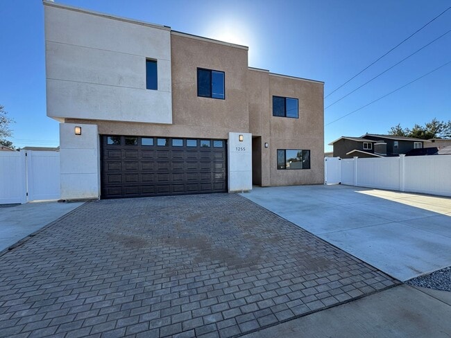 Building Photo - Beautiful Brand New 2 Story Home
