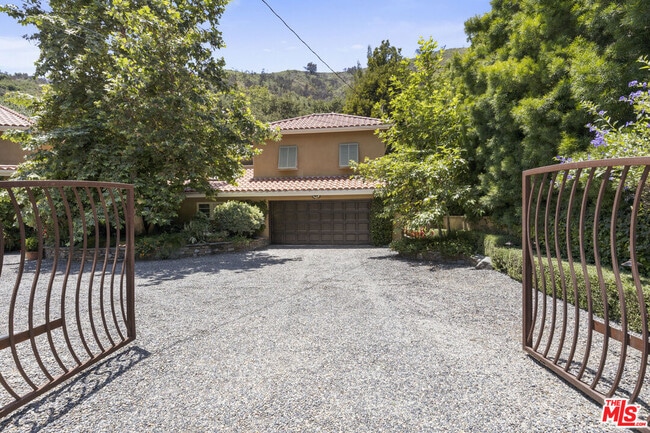 Photo - 3265 Mandeville Canyon Rd