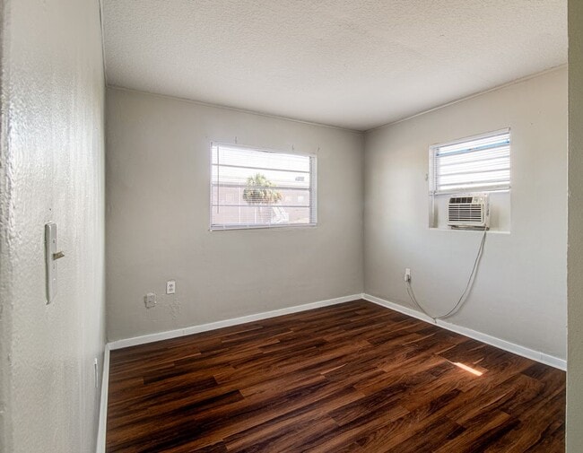 1343 W Point Dr Unit 1343 Unit 4