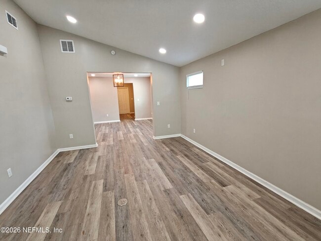 Photo - 8153 Thrasher Ave