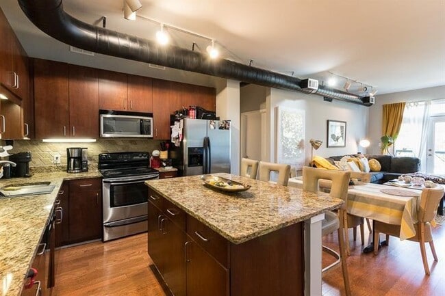 Photo - 5300 Peachtree Rd House