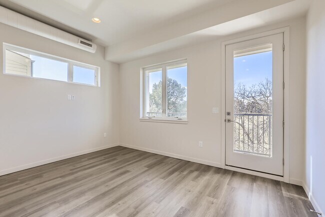 Photo - 3830 Olive St