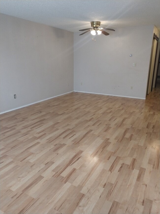 Photo - Sunrise Apartments