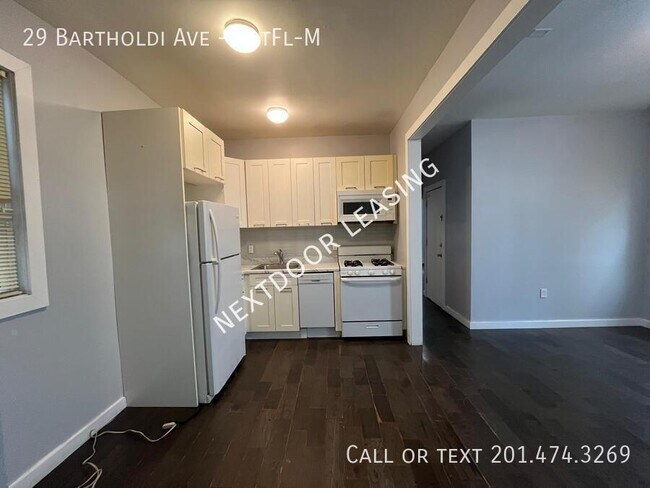 Photo - 29 Bartholdi Ave Unit 1stFl-M