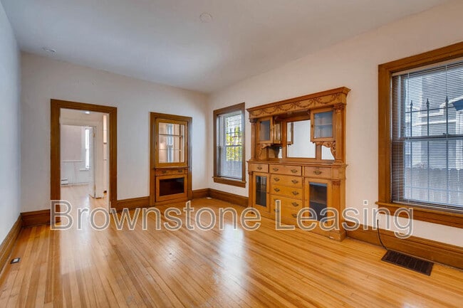 Photo - 1135 Corona St Unidad #4