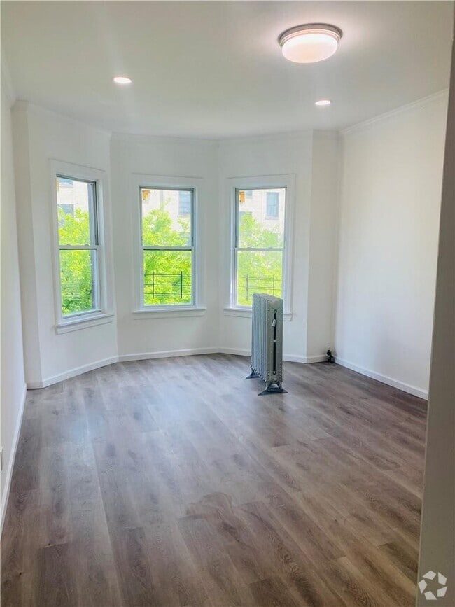 Building Photo - 3221 Decatur Ave Unit 2 Rental