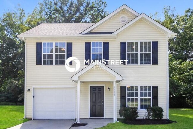 Building Photo - 3 Bedroom Pet-Friendly Home in GREENSBORO,...