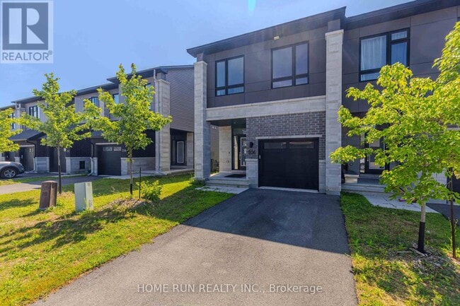 Photo - 206 Bristol Cres