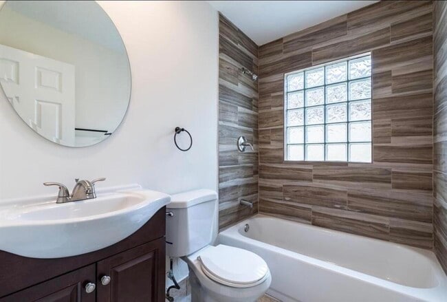Photo - 4147 Meade Way