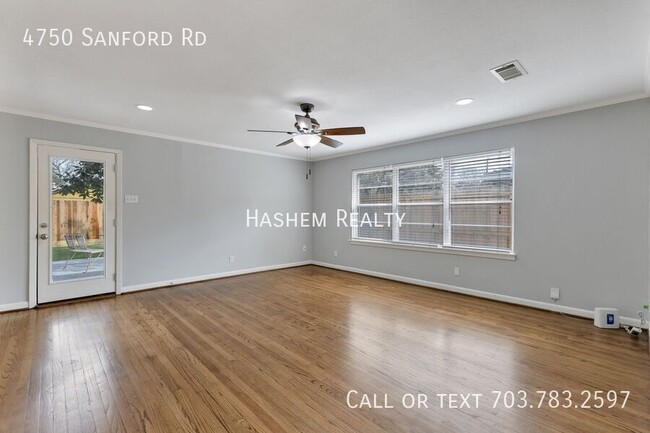 Photo - 4750 Sanford Rd