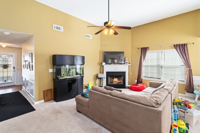 Photo - 4273 Holliday Rd