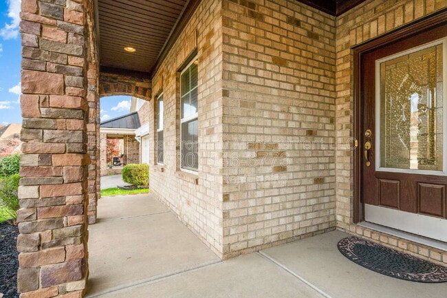 Photo - 2288 Barrowcliffe Dr NW