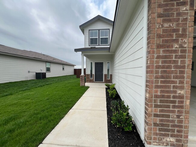 Photo - Beautiful 4/2.5 home in Hannah Heights