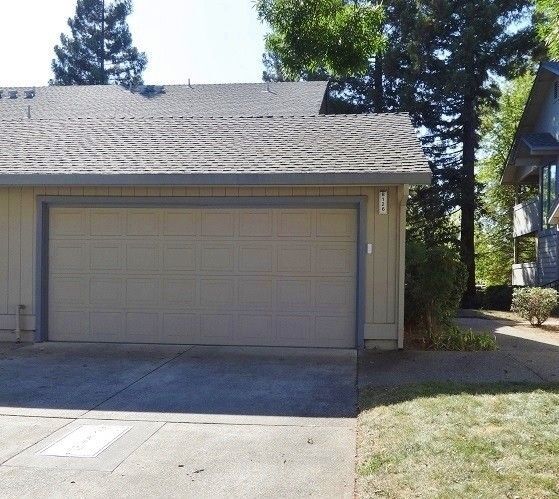 Photo - 8126 Briar Ridge Ln