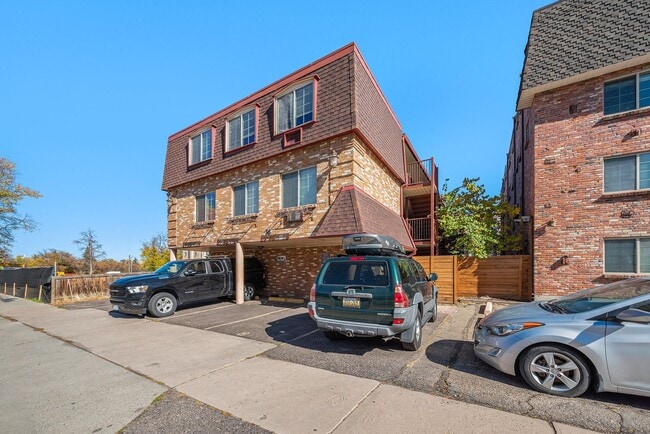 Photo - Spacious 1 Bed 1 Bath in the heart of Capi...