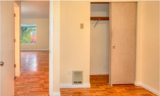 Photo - 3618 Evanston Ave