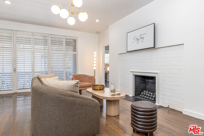 Photo - 8911 Cynthia St Unidad #9