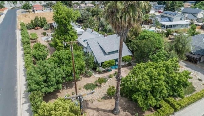 Photo - 867 Palo Alto Ave