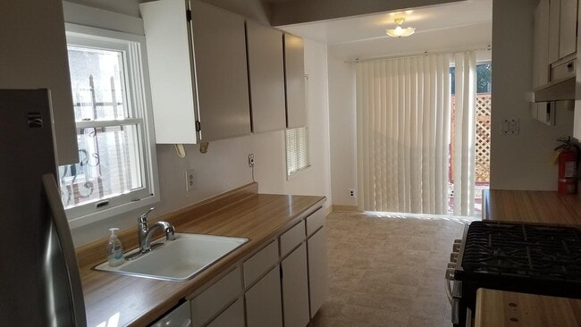 Photo - Ashby BART accessible vintage Berkeley home. Huge backyard!