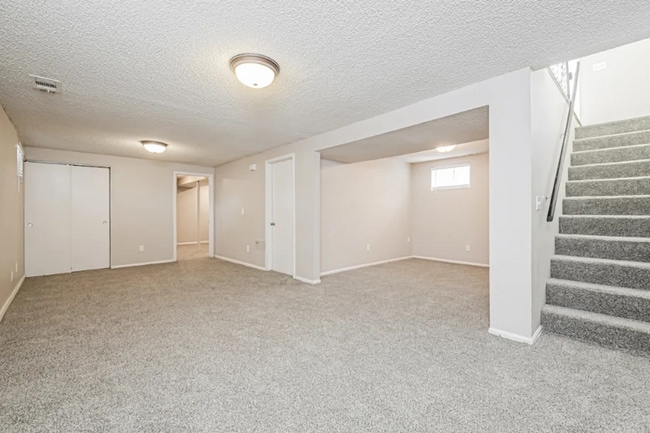 Building Photo - 1687 Cottonwood St Rental