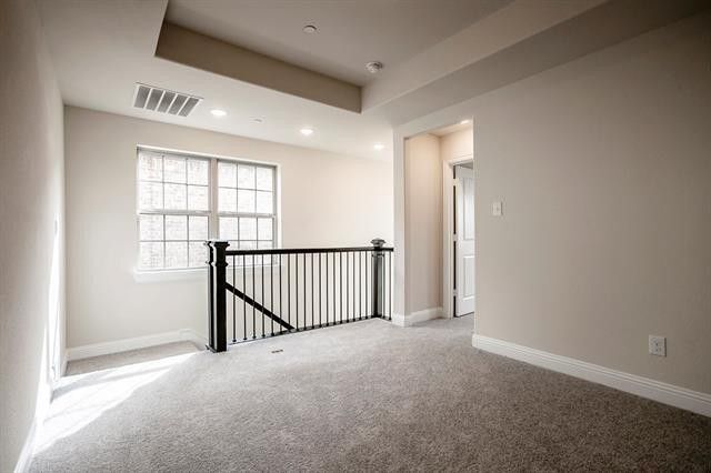 Photo - 930 Estelle Dr