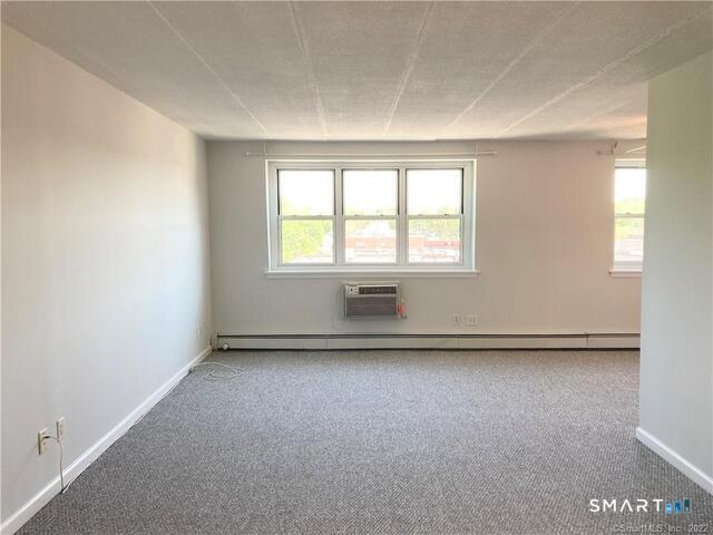 Photo - 27 Northill St Unit 5W