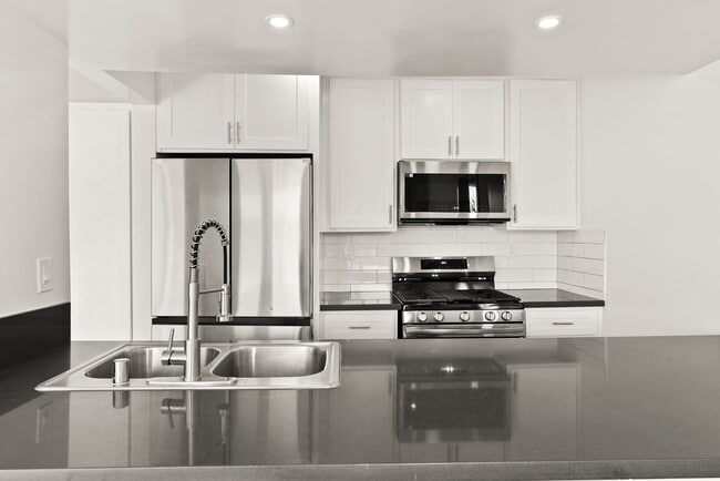 Photo - 16550 Vanowen St Unit 106