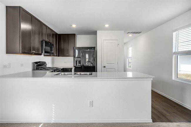 Photo - 61 Trinity Cir